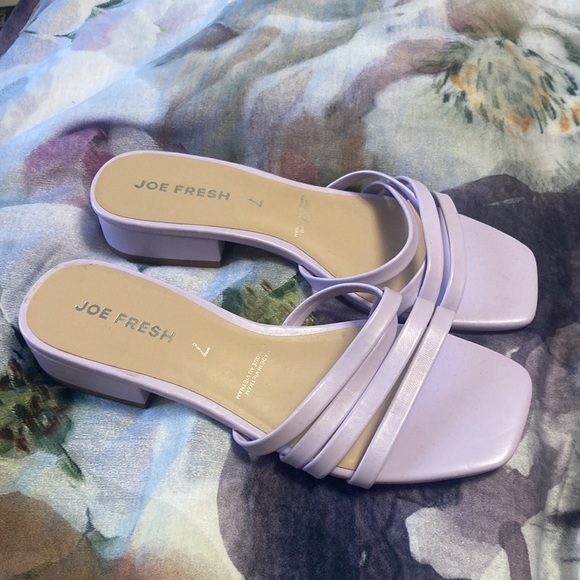 Brand new Joe Fresh heeled open back sandal - Picture 2 of 4